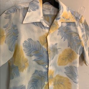 Vintage Blue and yellow feather button up
